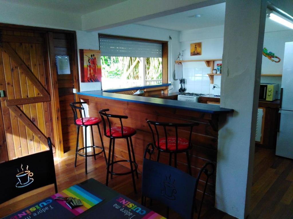 Villa Au Vieux Manguier à Deshaies Extérieur photo